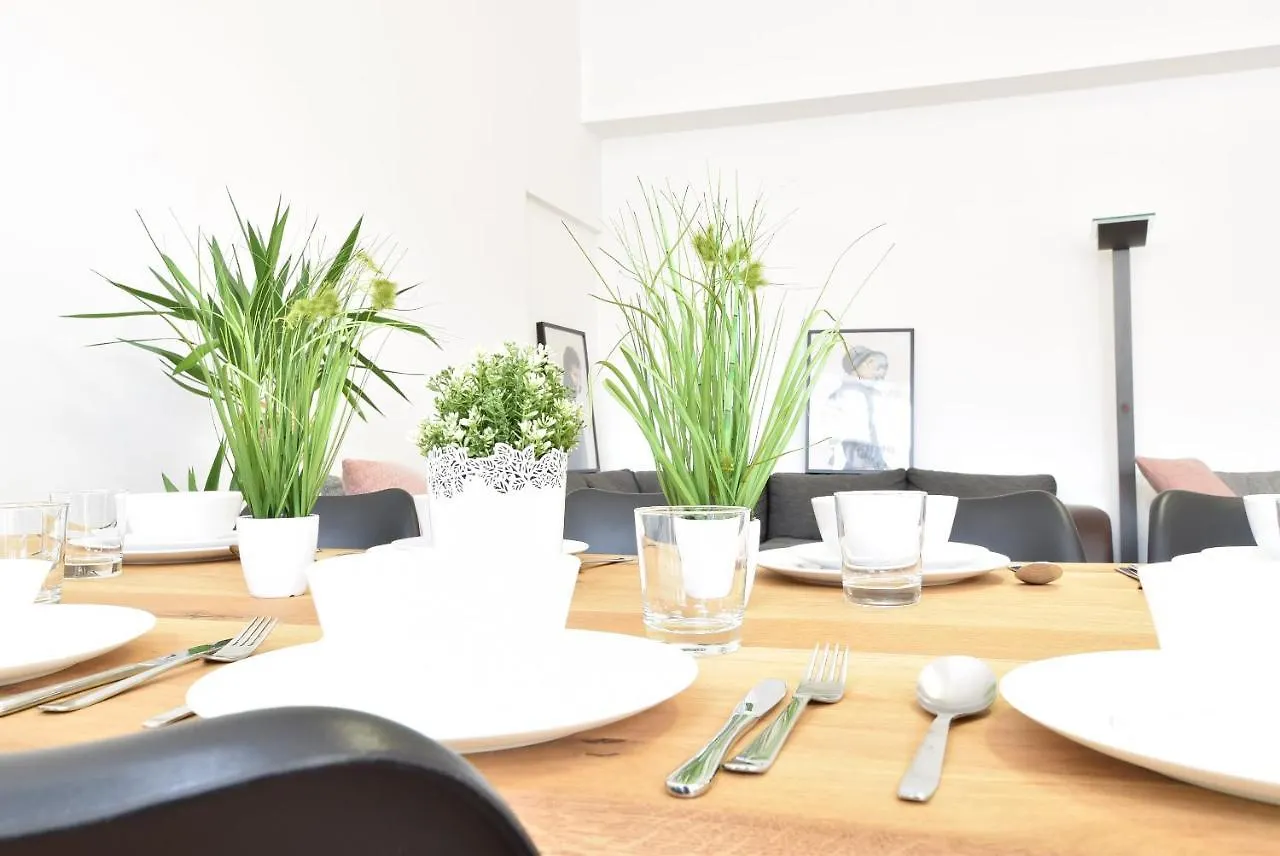 Huge Apartment In Awesome Location With Parking İnnsbruck